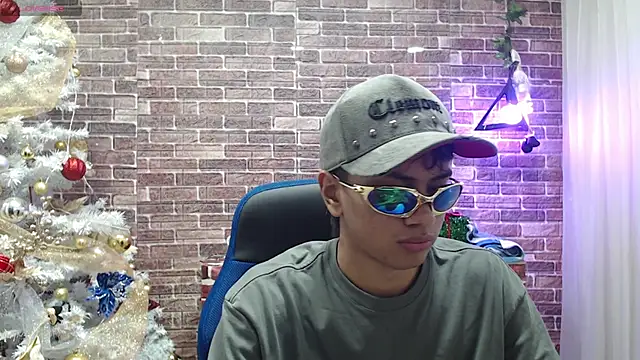 markbowie online show from December 20, 2:24 pm