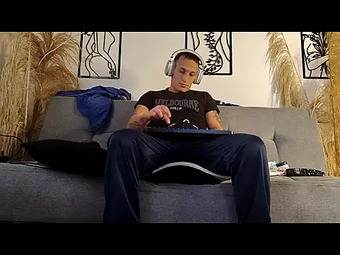 Masterblue hot online show from February 12, 9:21 pm