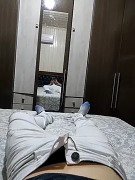 Snapshot of Gustavo198045 chatting on October 26, 5:57 am Gustavo198045 online show from October 26, 5:57 am