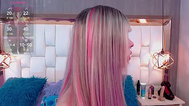 Foxxy Doll online show from January 13, 8:58 pm