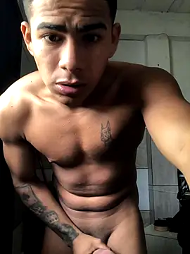 Snapshot of Novindot23cm chatting on October 16, 1:12 pm Novindot23cm online show from October 16, 1:12 pm