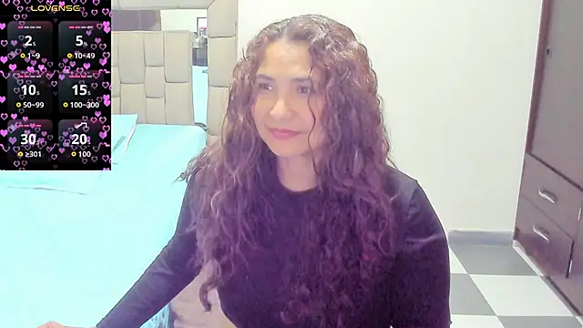 gabrielaponce11 online show from May 2, 3:11 am