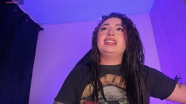Snapshot of scarlett_Collinss chatting on July 25, 3:37 am scarlett Collinss online show from July 25, 3:37 am
