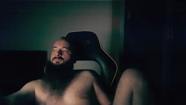 LondonMan1988 online show from November 2, 4:53 pm