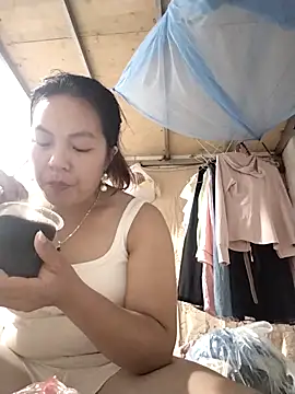 Snapshot of naop04 chatting on September 21, 7:21 am naop04 online show from September 21, 7:21 am