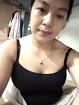 Snapshot of naop04 chatting on September 25, 8:18 am naop04 online show from September 25, 8:18 am