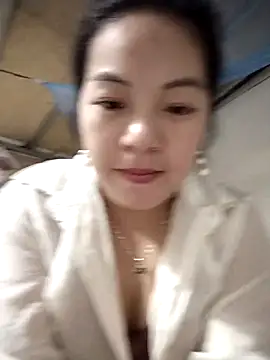 Snapshot of naop04 chatting on October 18, 11:38 pm naop04 online show from October 18, 11:38 pm