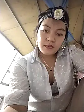 Snapshot of naop04 chatting on October 30, 11:05 pm naop04 online show from October 30, 11:05 pm