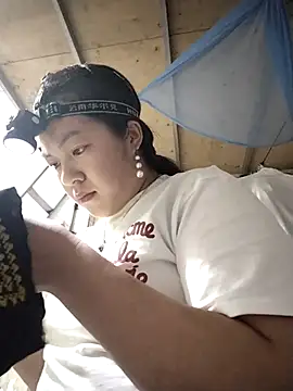 Snapshot of naop04 chatting on November 4, 11:48 pm naop04 online show from November 4, 11:48 pm