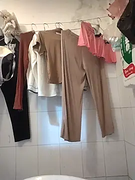 Snapshot of naop04 chatting on November 8, 12:00 am naop04 online show from November 8, 12:00 am