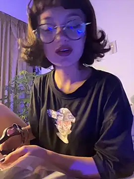 Snapshot of wildflower_sex chatting on November 19, 4:34 am wildflower sex online show from November 19, 4:34 am