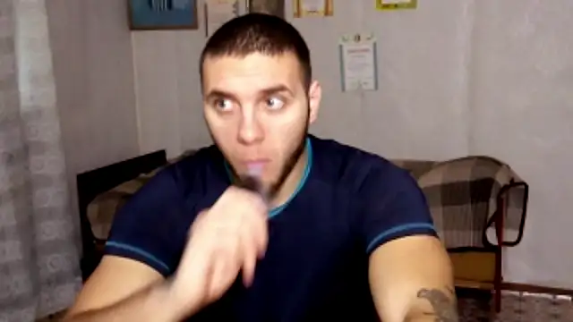 Snapshot of Jordan1Dior chatting on November 28, 7:11 am Jordan1Dior online show from November 28, 7:11 am