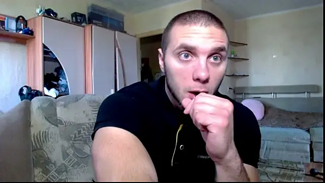 Jordan1Dior online show from July 12, 8:16 am