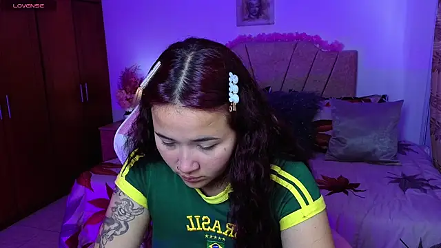 Snapshot of Leakitten chatting on September 11, 8:20 pm Leakitten online show from September 11, 8:20 pm