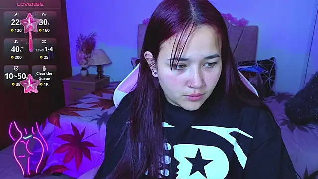 Snapshot of Leakitten chatting on September 18, 4:42 pm Leakitten online show from September 18, 4:42 pm