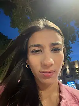 Snapshot of -juicy_ chatting on July 21, 11:40 pm -juicy online show from July 21, 11:40 pm
