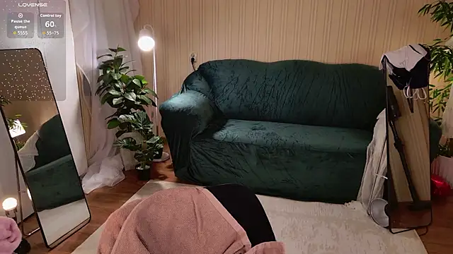 Angell Wild online show from March 17, 11:24 am