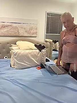 iamthepublickmasterbater online show from February 16, 1:24 am