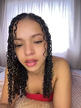 Yasmin777  online show from October 3, 5:10 pm