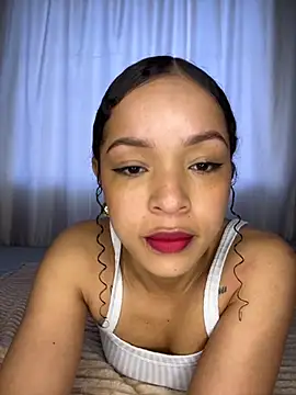 Yasmin777  online show from November 1, 9:28 pm