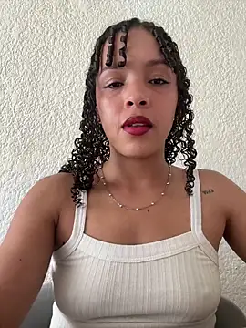 Yasmin777  online show from May 27, 5:54 pm