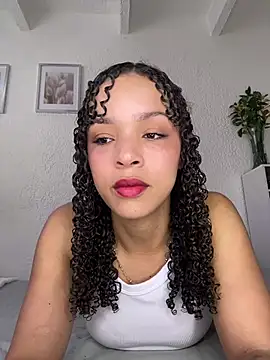 Yasmin777  online show from June 6, 5:06 pm