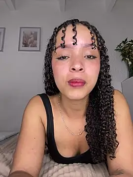 Yasmin777  online show from June 15, 9:17 pm