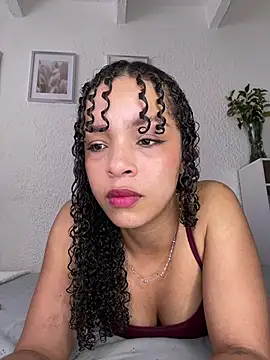 Yasmin777  online show from July 11, 5:15 pm