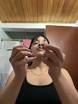Yasmin777  online show from July 21, 9:39 pm