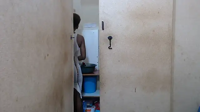 SweetSlender01 online show from November 11, 7:08 am