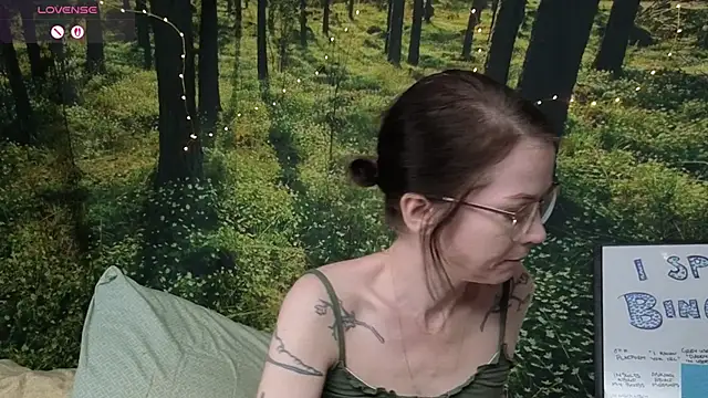 Snapshot of kohlbird chatting on October 3, 4:31 am kohlbird online show from October 3, 4:31 am