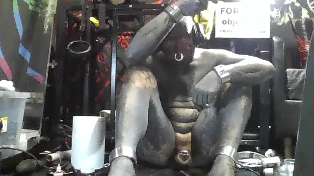 Snapshot of object857 chatting on July 19, 10:13 pm object857 online show from July 19, 10:13 pm