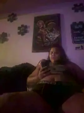 1n0nlythroat online show from June 6, 9:25 am
