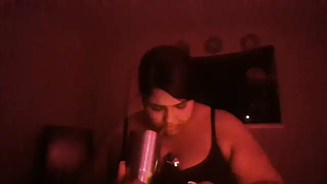 1n0nlythroat online show from June 30, 11:33 am