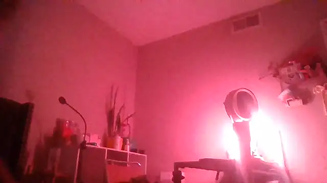 1n0nlythroat online show from August 1, 1:27 am