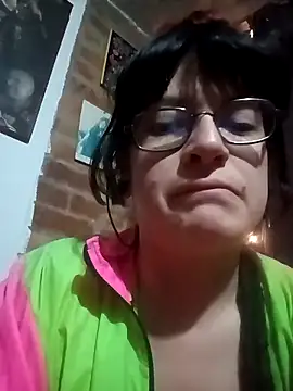 Snapshot of _Alaskamisa chatting on December 4, 4:33 am Alaskamisa online show from December 4, 4:33 am