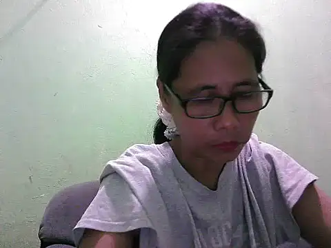 HotLadyPinay32 online show from March 21, 10:24 pm