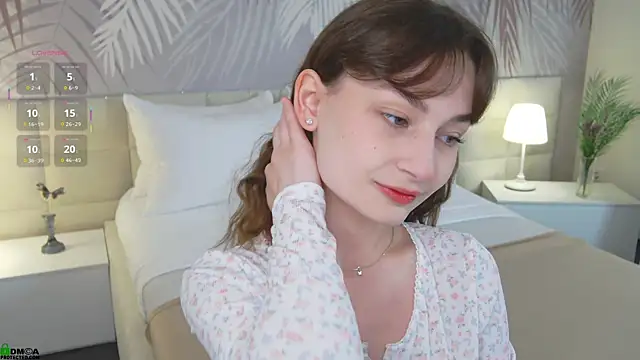 Snapshot of LolaPrise chatting on September 16, 1:39 am LolaPrise online show from September 16, 1:39 am