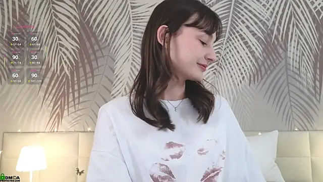 Snapshot of LolaPrise chatting on October 2, 1:45 am LolaPrise online show from October 2, 1:45 am