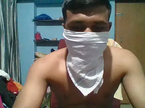 Snapshot of omkarcoll chatting on December 2, 6:52 am omkarcoll online show from December 2, 6:52 am