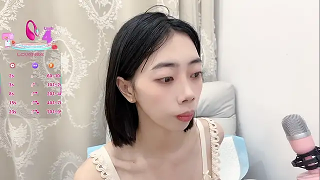 Snapshot of tuantuanle chatting on October 26, 2:23 pm tuantuanle online show from October 26, 2:23 pm