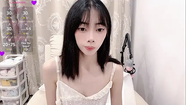 Snapshot of tuantuanle chatting on July 5, 3:19 pm tuantuanle online show from July 5, 3:19 pm