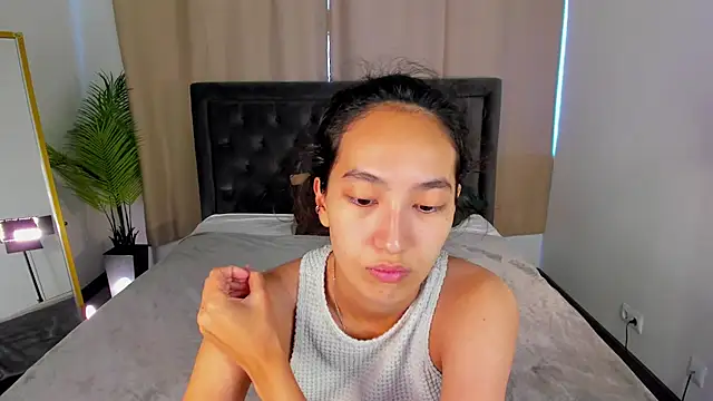 FlirtyAura online show from August 1, 3:28 am