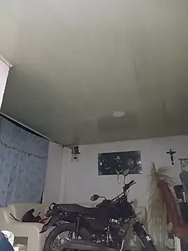 Kesurra online show from June 20, 9:56 am