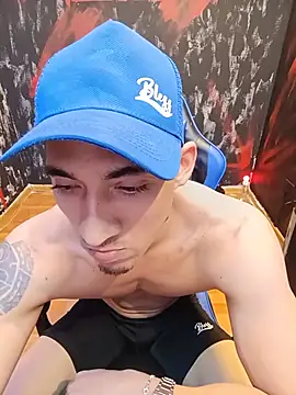jhonny thes28 online show from July 11, 9:38 pm