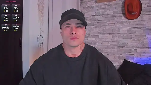 connorsmiith online show from November 11, 12:43 am