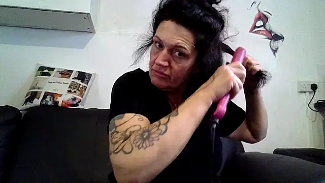 RubyyRosee online show from June 5, 5:25 am