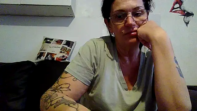 RubyyRosee online show from June 10, 5:18 am