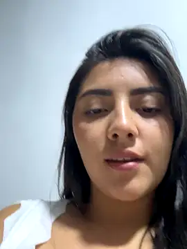 Snapshot of Lupe_19 chatting on September 21, 5:31 am Lupe 19 online show from September 21, 5:31 am
