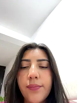 Snapshot of Lupe_19 chatting on September 28, 12:38 am Lupe 19 online show from September 28, 12:38 am